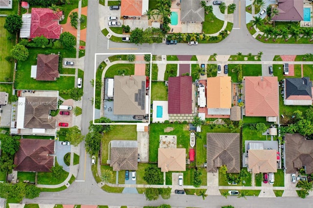 5 of 52 - 1407 Se 7th St, Homestead, FL