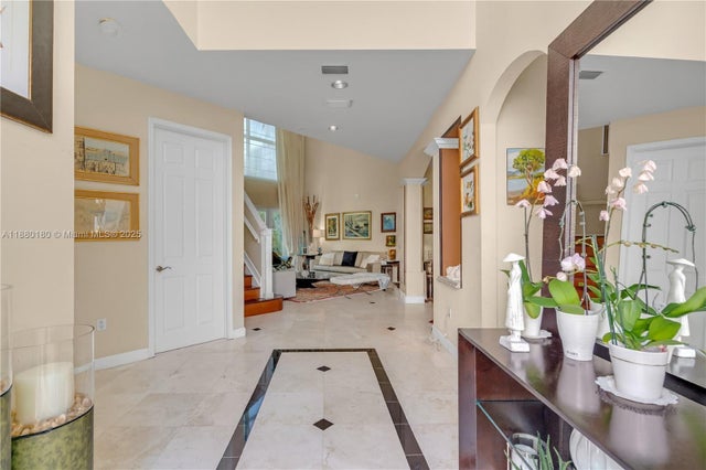 5 of 32 - 3942 194th Ln, Sunny Isles Beach, FL