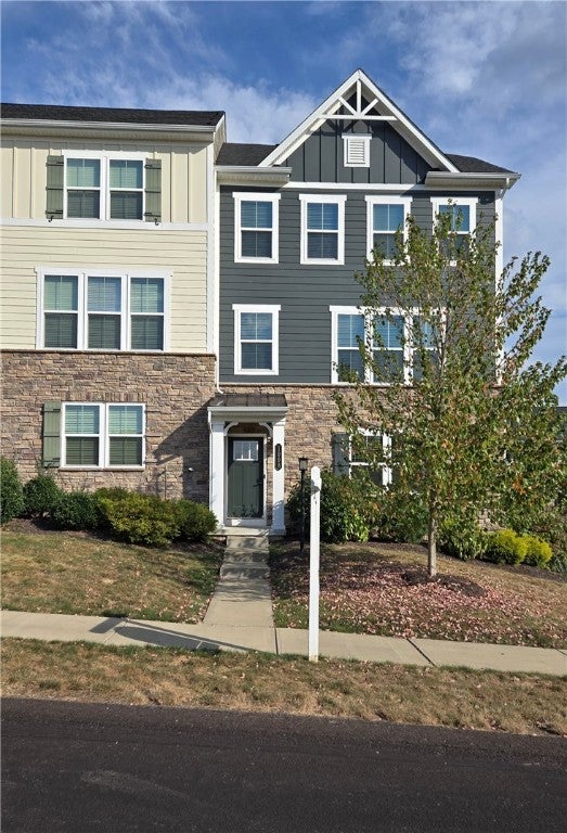 1008 Adair Avenue, Middlesex