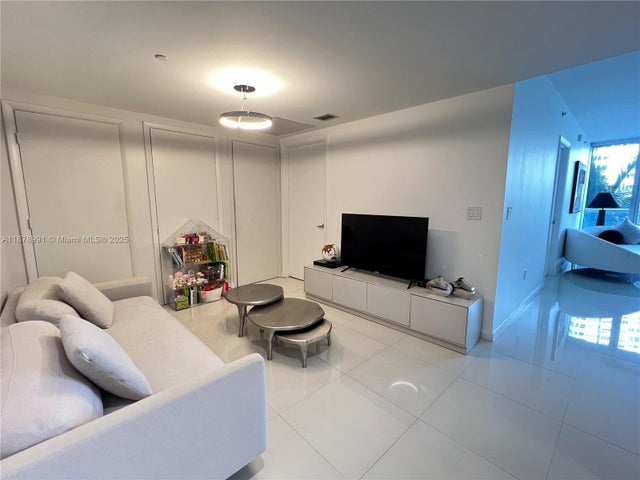 3 of 21 - 495 Brickell Ave Bay406, Miami, FL