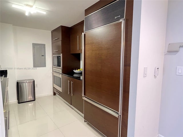 5 of 21 - 495 Brickell Ave Bay406, Miami, FL