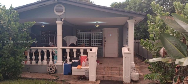 2 of 3 - 341 Nw 39th St, Miami, FL