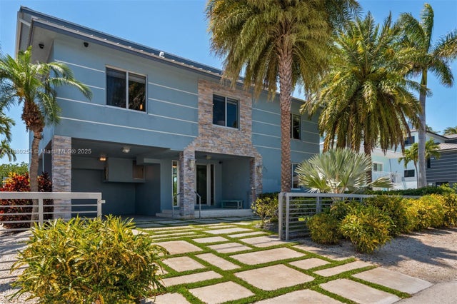 2 of 66 - 172 Venetian Dr, Islamorada, FL