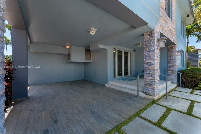 3 of 66 - 172 Venetian Dr, Islamorada, FL