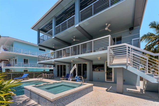 4 of 66 - 172 Venetian Dr, Islamorada, FL