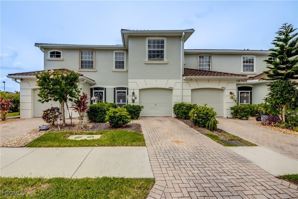 8668 Athena Ct, Lehigh Acres