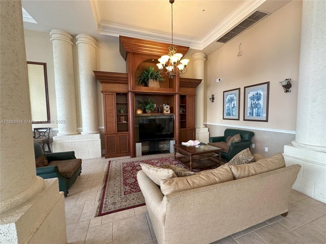 5 of 19 - 17150 N Bay Rd 2319, Sunny Isles Beach, FL