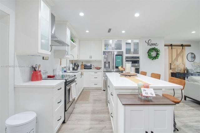 5 of 37 - 15000 Egan Ln, Miami Lakes, FL