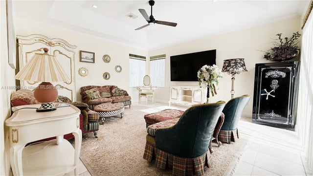 5 of 22 - 460 Ne Cornwall Ave, Port St Lucie, FL