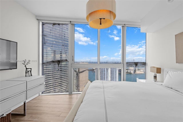 3 of 40 - 465 Brickell Ave 4901, Miami, FL