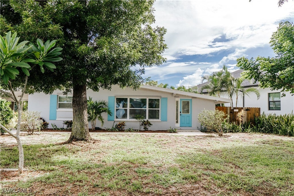 174 2nd St, Bonita Springs
