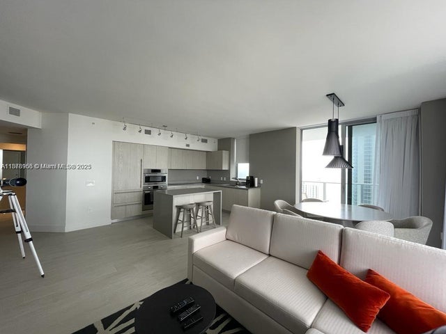 4 of 13 - 4010 S Ocean Dr R1409, Hollywood, FL