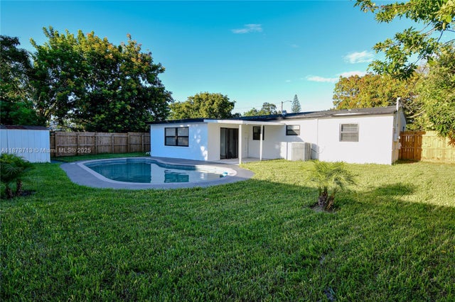 2 of 21 - 413 Sw 22nd Ter, Fort Lauderdale, FL