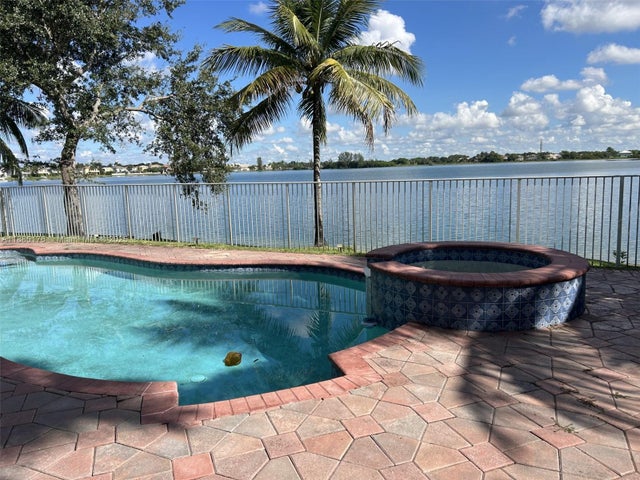 1 of 18 - 16859 Sw 16th St, Pembroke Pines, FL
