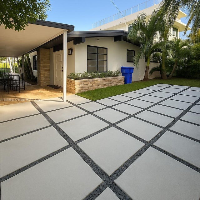 1 of 45 - 691 Nw 7th St Rd, Miami, FL