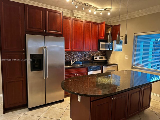 5 of 17 - 2895 Ne 32nd St 305, Fort Lauderdale, FL