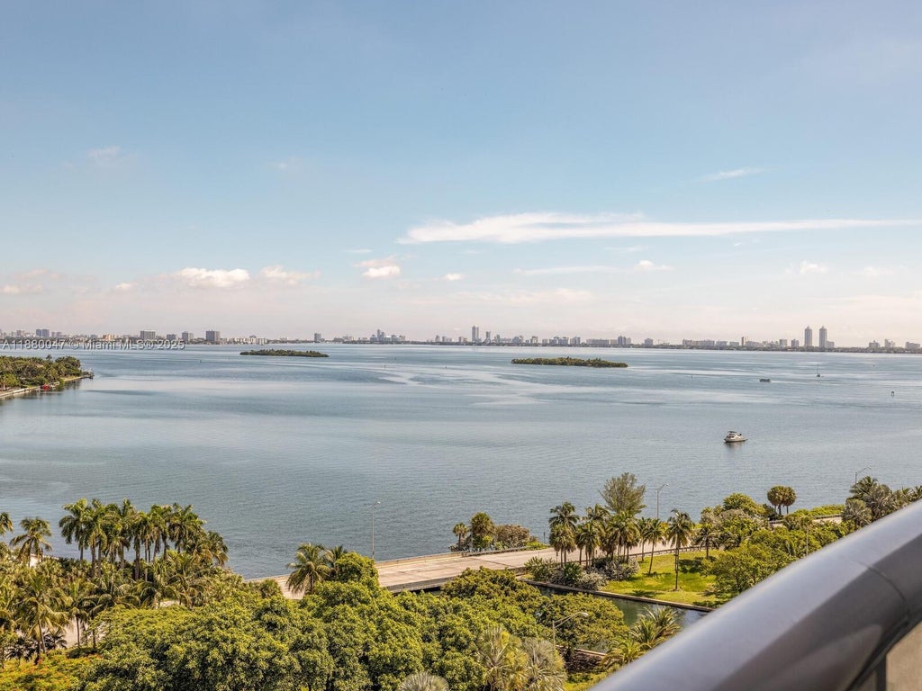 601 Ne 36th St 1304, Miami