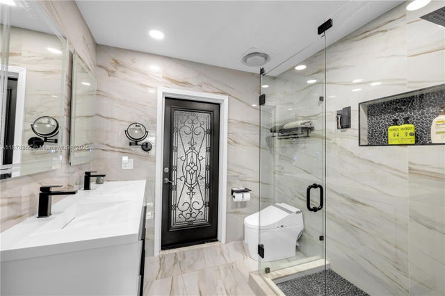 5 of 47 - 4325 Sw 95th Ave, Miami, FL