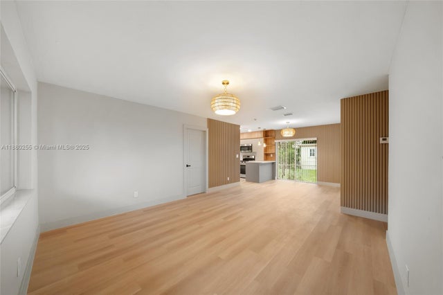 2 of 23 - 2350 Nw 56th St, Miami, FL