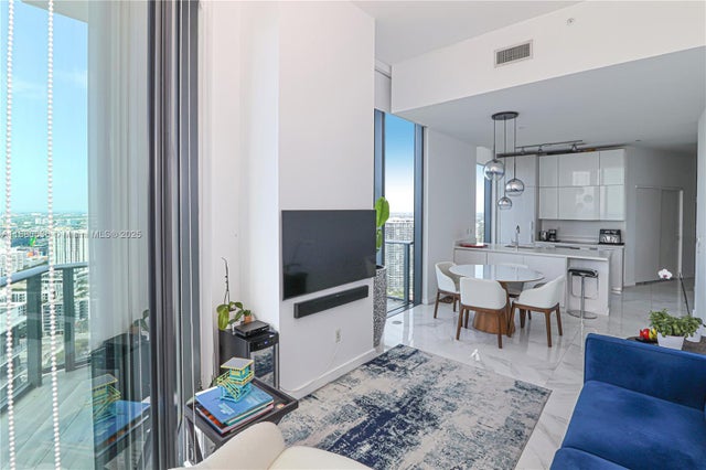 3 of 40 - 501 Ne 31st St 4008, Miami, FL