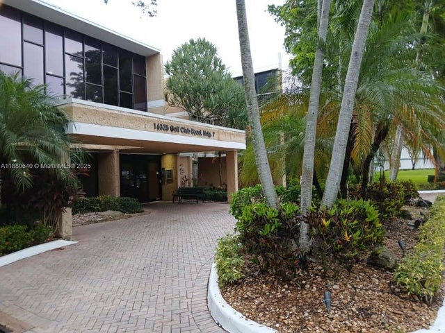 3 of 21 - 16325 Golf Club Rd 102, Weston, FL