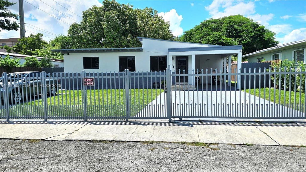 50 Nw 68th Ct, Miami