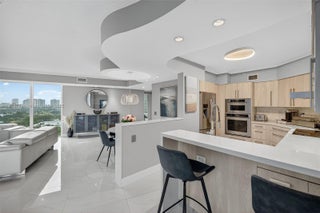 Photo of Listing #A11878704