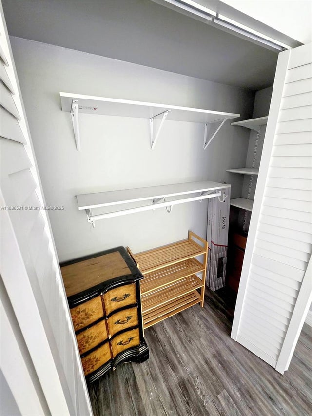 5 of 32 - 17021 N Bay Rd 324, Sunny Isles Beach, FL