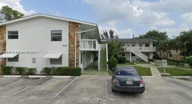 1 of 6 - 514 S C St 4, Lake Worth, FL