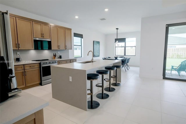 2 of 37 - 30707 Sw 193rd Ave, Homestead, FL