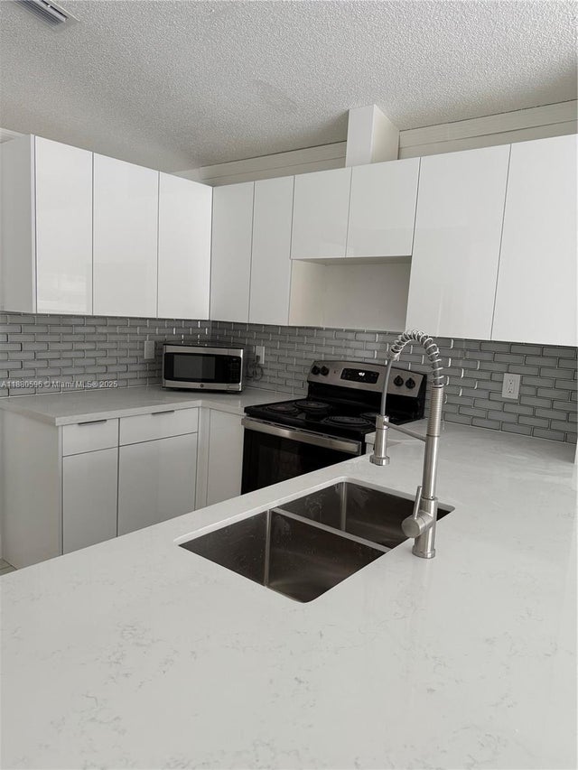 1 of 46 - 12253 Sw 18th Ter, Miami, FL