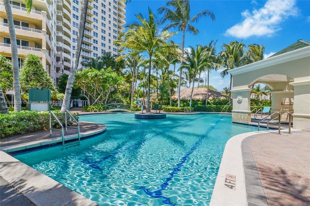 2 of 31 - 19501 W Country Club Dr 2412, Aventura, FL