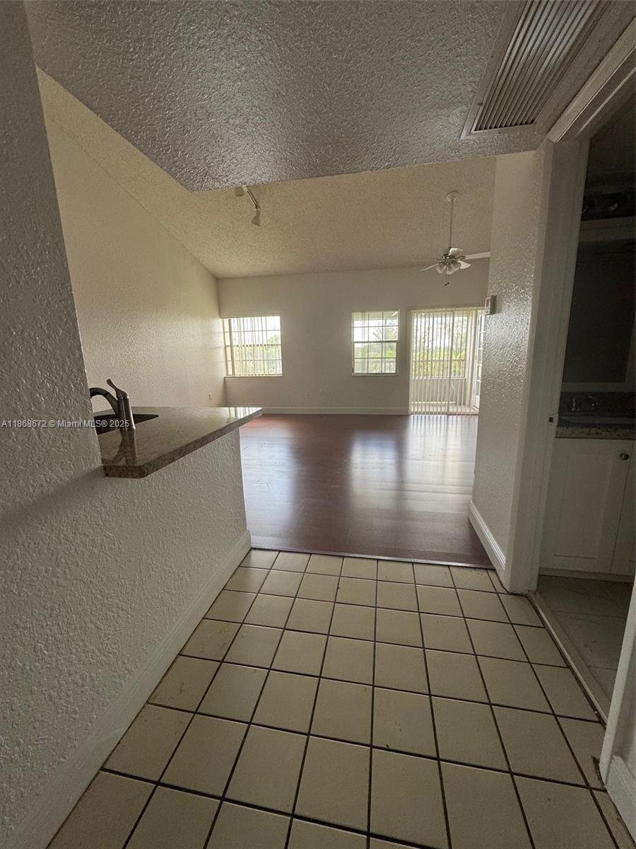 2881 N Oakland Forest Dr 310, Oakland Park