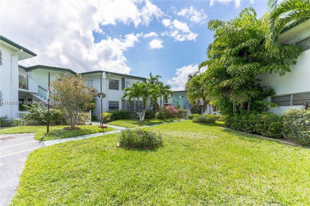 1 of 17 - 18706 Ne 18th Ave 206, Miami, FL