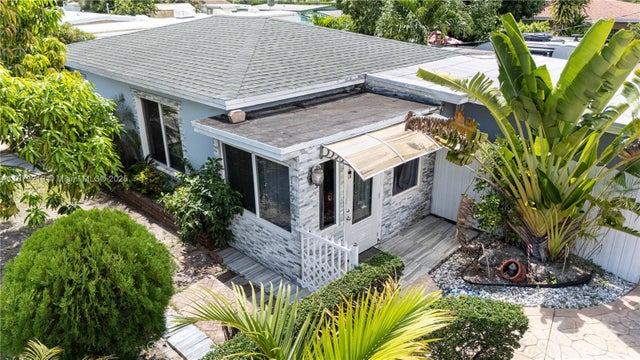 1 of 58 - 12950 Nw 22nd Ave, Miami, FL