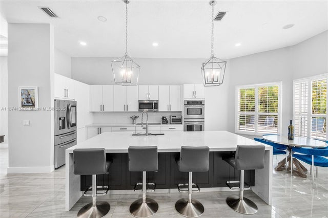 5 of 48 - 5646 Nw 109th Ln, Coral Springs, FL