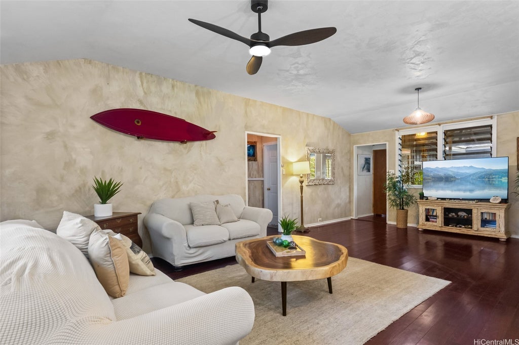 (unit #d) 55-497 Ne Kamehameha Highway, Laie