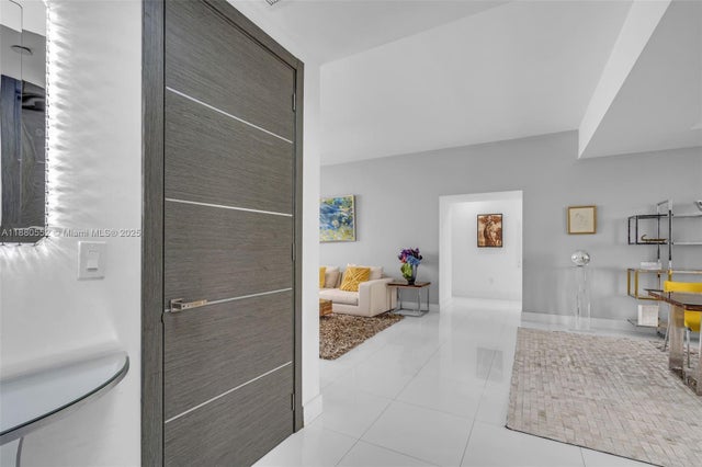 3 of 32 - 15901 Collins Ave 606, Sunny Isles Beach, FL