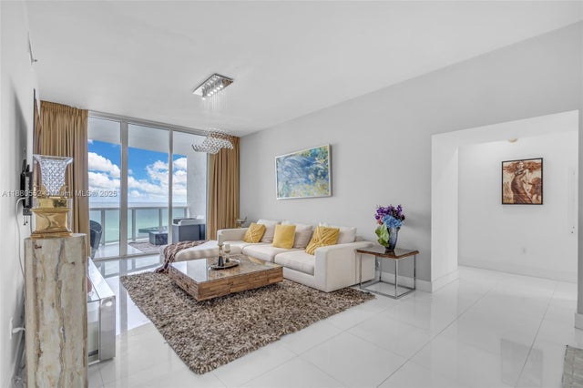 4 of 32 - 15901 Collins Ave 606, Sunny Isles Beach, FL