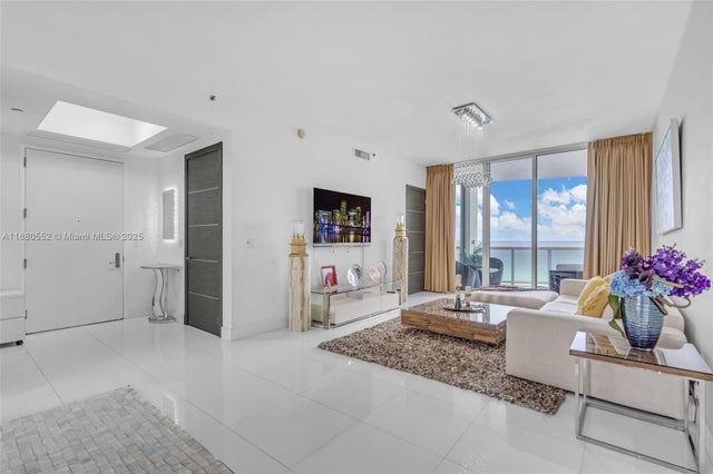 5 of 32 - 15901 Collins Ave 606, Sunny Isles Beach, FL