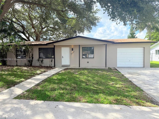 3 of 29 - 9342 Nw 23rd St, Pembroke Pines, FL