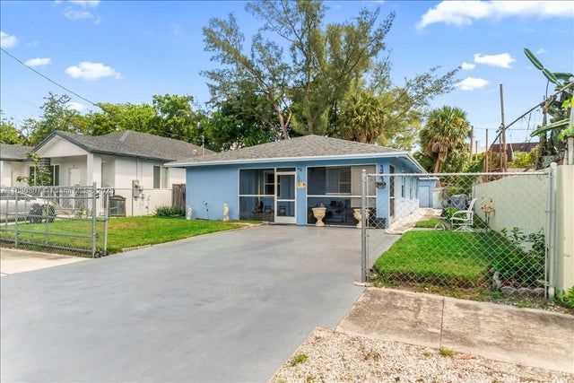 1 of 26 - 612 Nw 15th Ave, Fort Lauderdale, FL