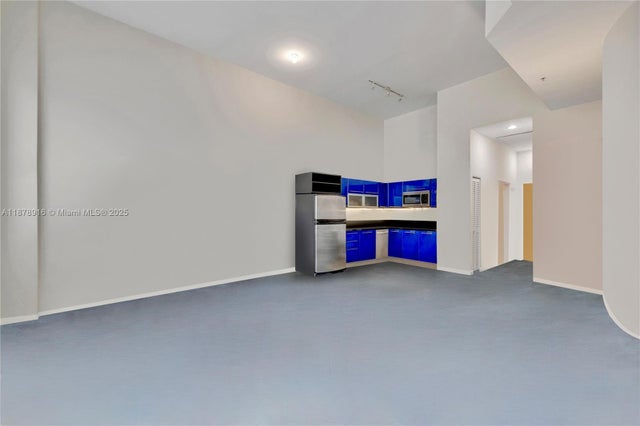 4 of 15 - 253 Ne 2nd St 220, Miami, FL