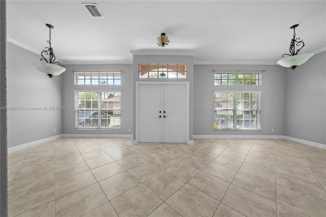 5 of 59 - 1154 Nw 183rd Ter, Pembroke Pines, FL