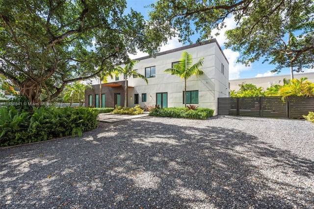 1 of 70 - 5500 Sw 67th Ave, Miami, FL