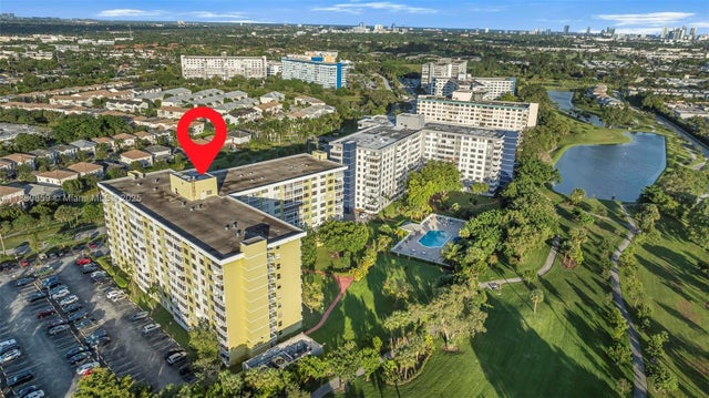 2 of 34 - 4400 Hillcrest Dr 912b, Hollywood, FL