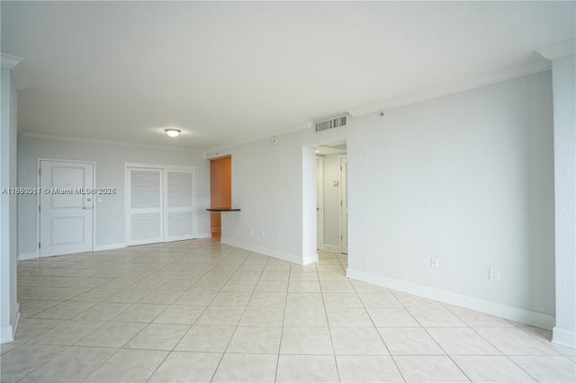 4 of 21 - 401 69th St 609, Miami Beach, FL
