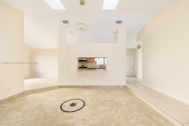 2 of 24 - 408 Se 6th St, Dania Beach, FL