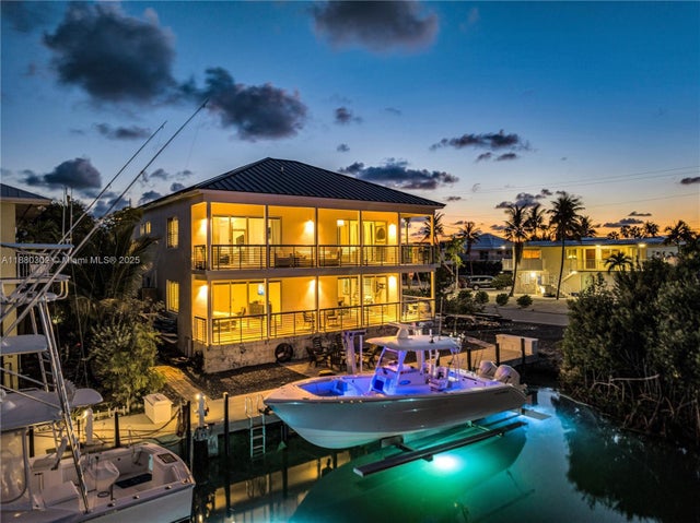 1 of 44 - 96 W Plaza Del Sol, Islamorada, FL