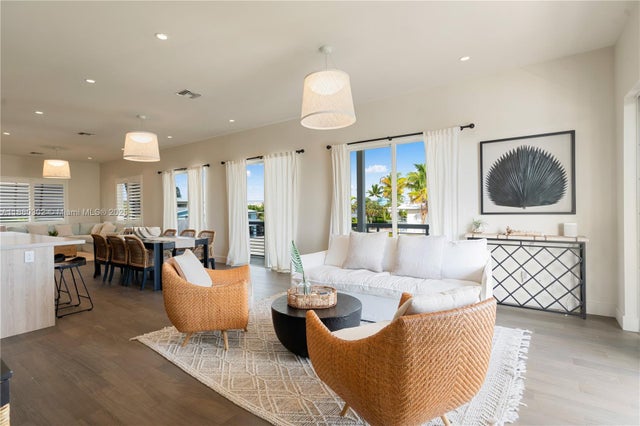 4 of 44 - 96 W Plaza Del Sol, Islamorada, FL